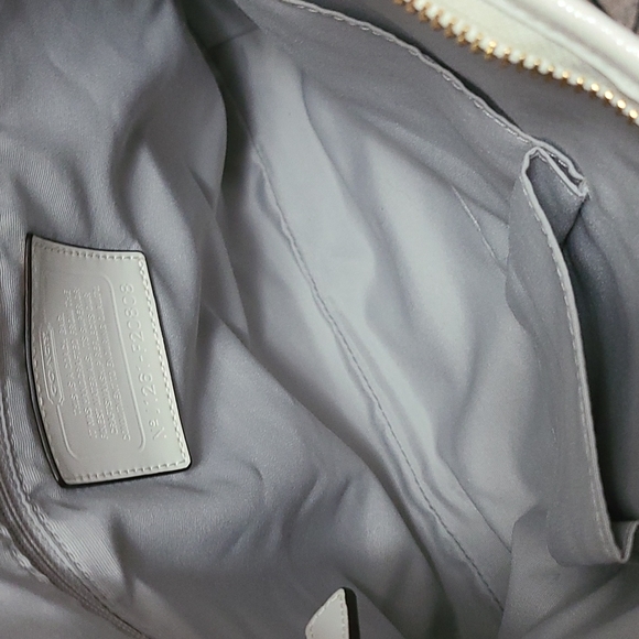 Coach Shoulder Hobo Bag - Picture 5 of 9